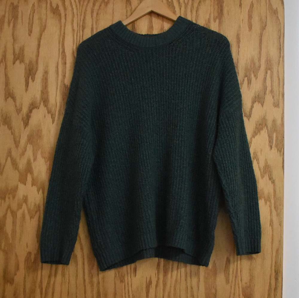 Green knit American Eagle sweater